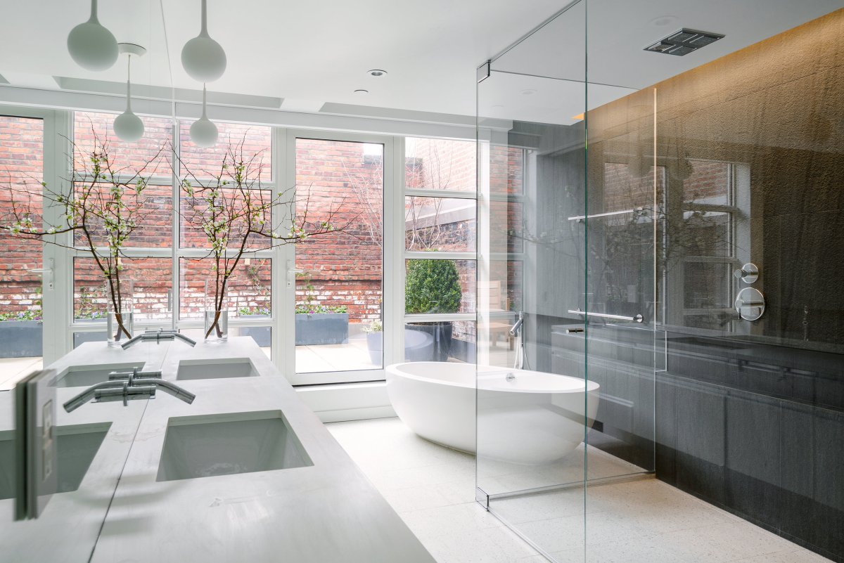 Остекленная ванная комната