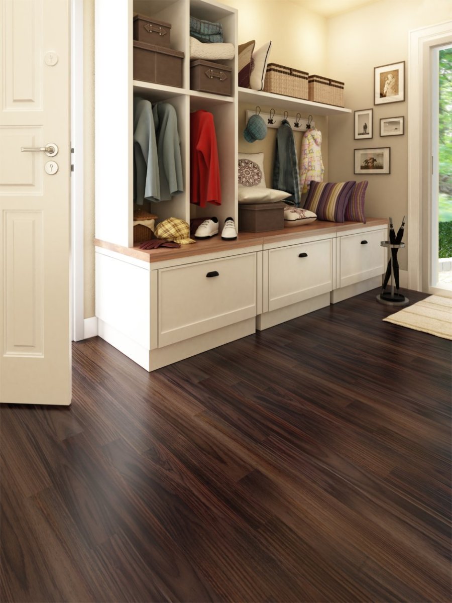 Темный пол светлая мебель