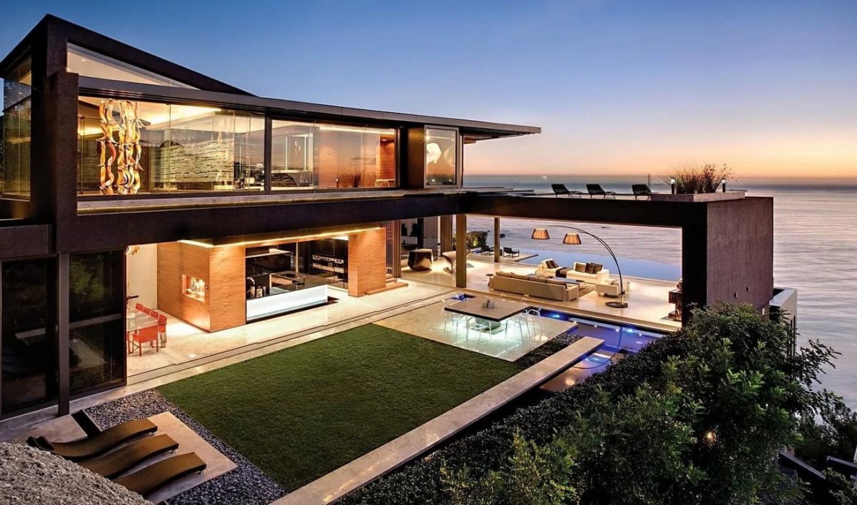 Особняк с бассейном