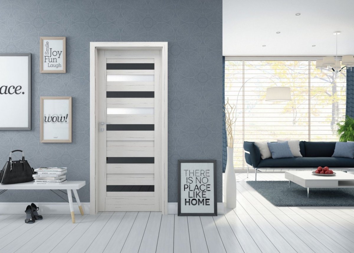 Светло серые двери в интерьере