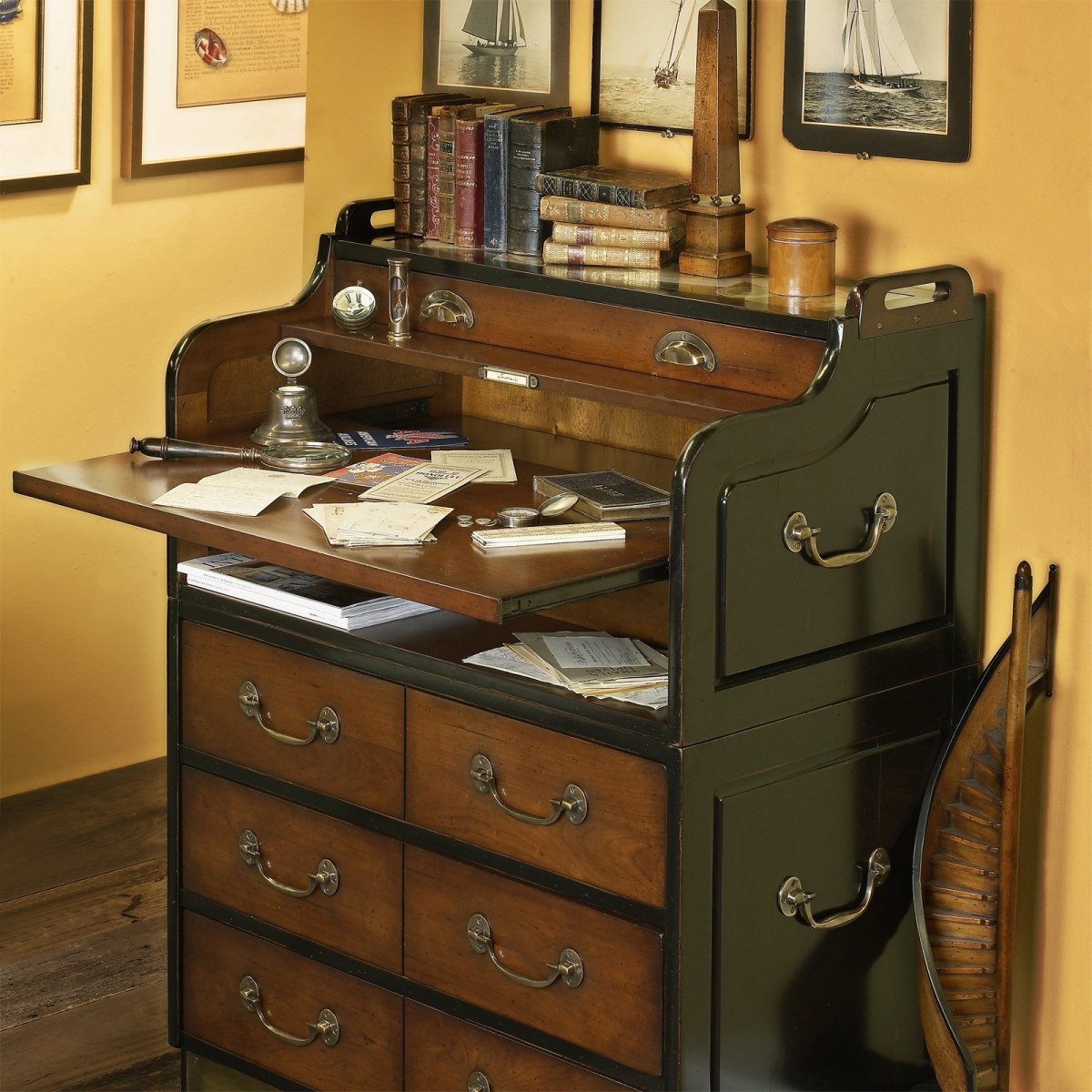 Шкаф с секретером современный