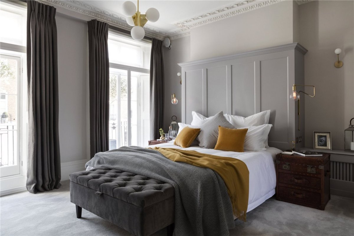Спальня в серых тонах
