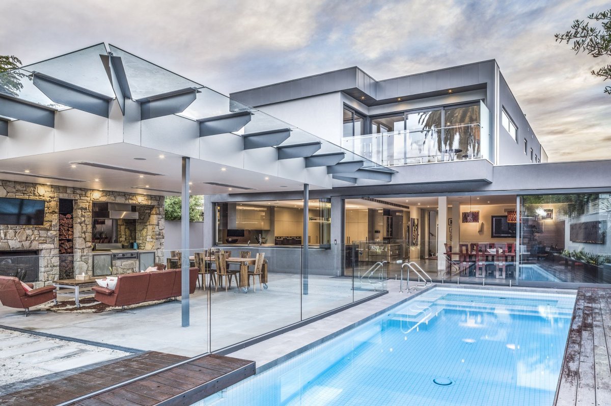 Дорогая комната