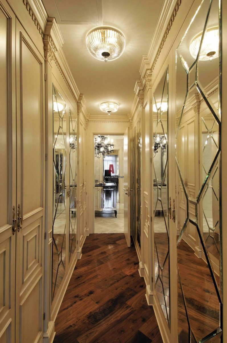 Длинная прихожая