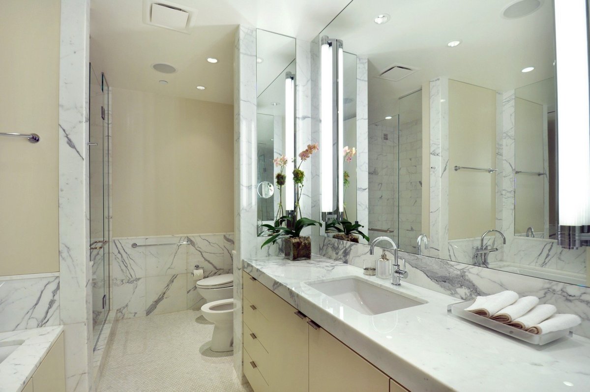 Г образная ванная комната