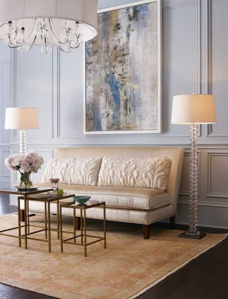 Торшер в интерьере гостиной