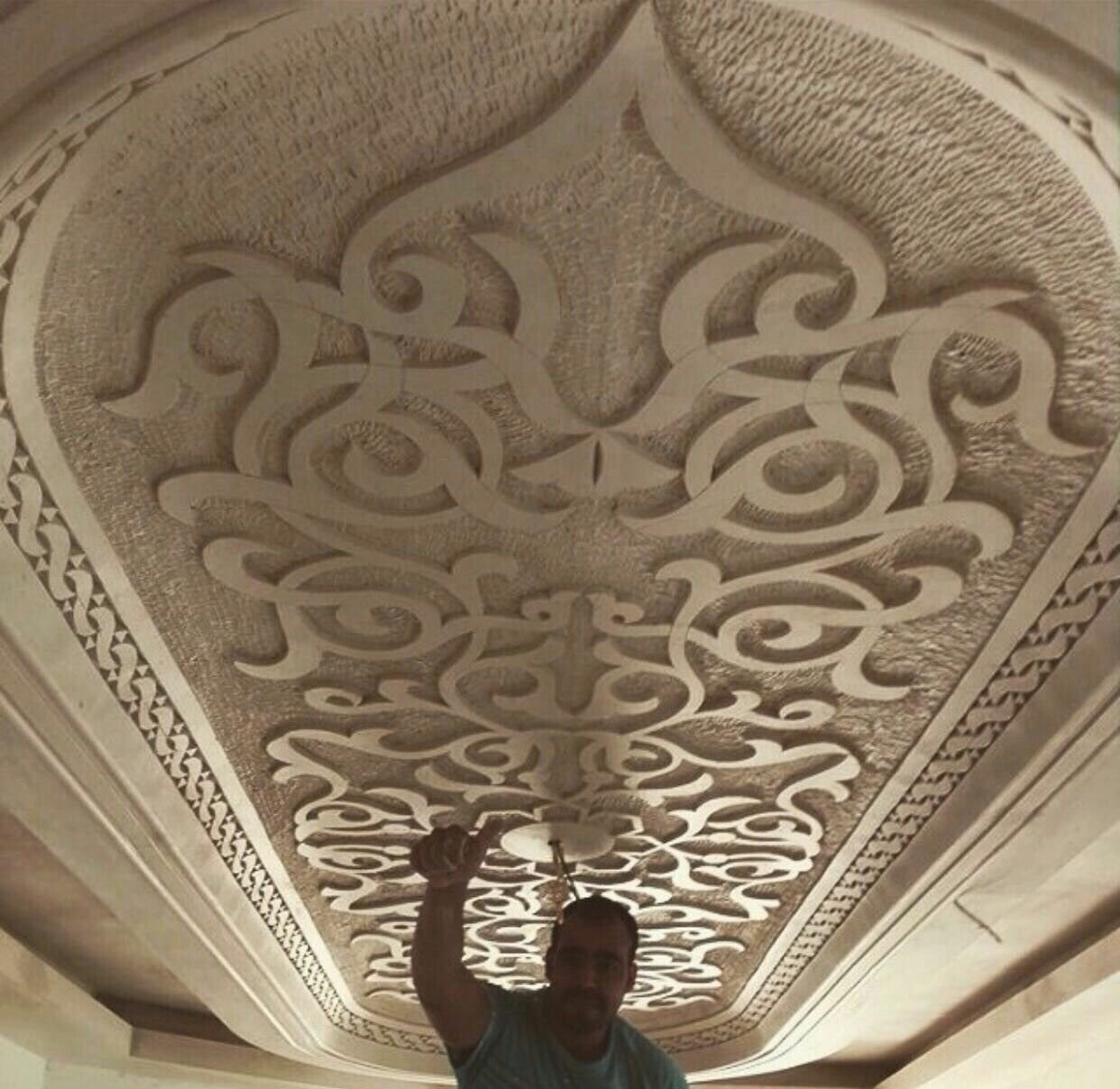 Декор потолка из пенопласта