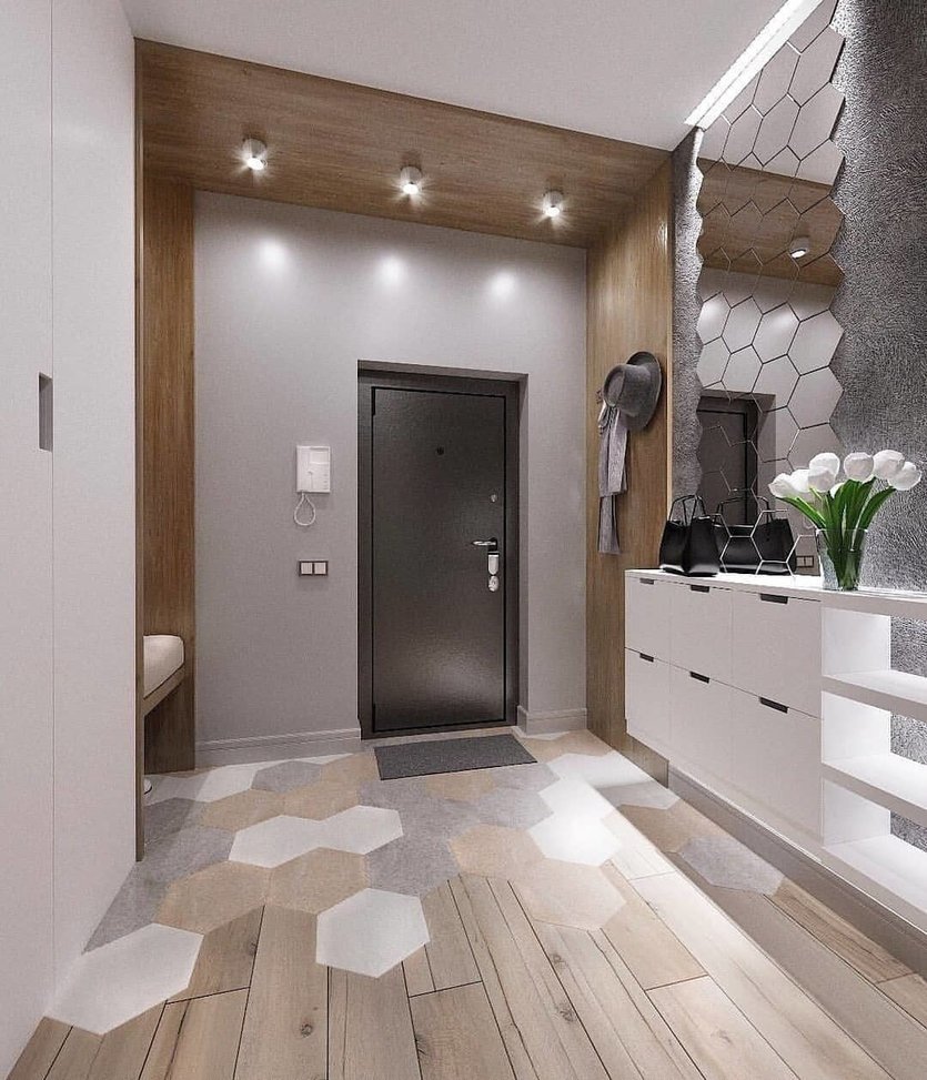 Отделка коридора деревом