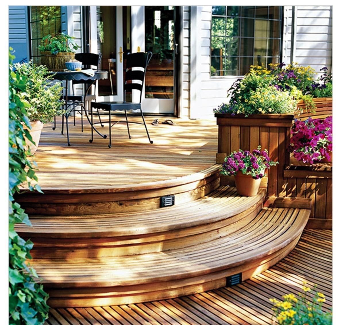 Ступени внутри крыльца