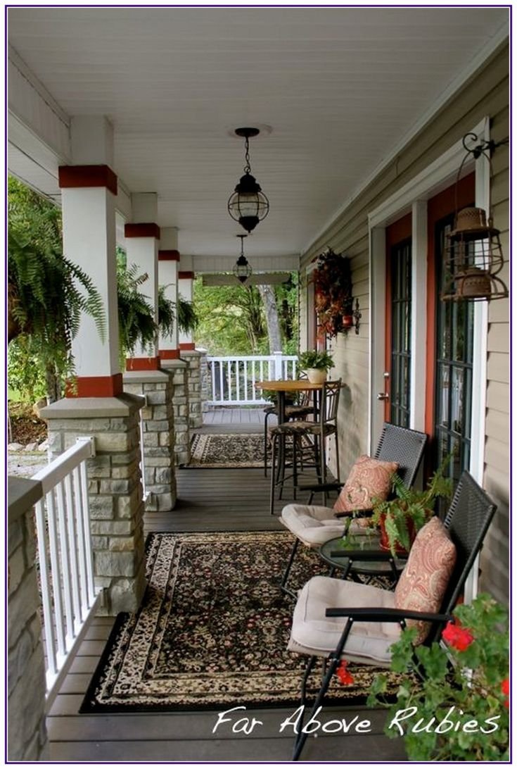 Декор стены на веранде