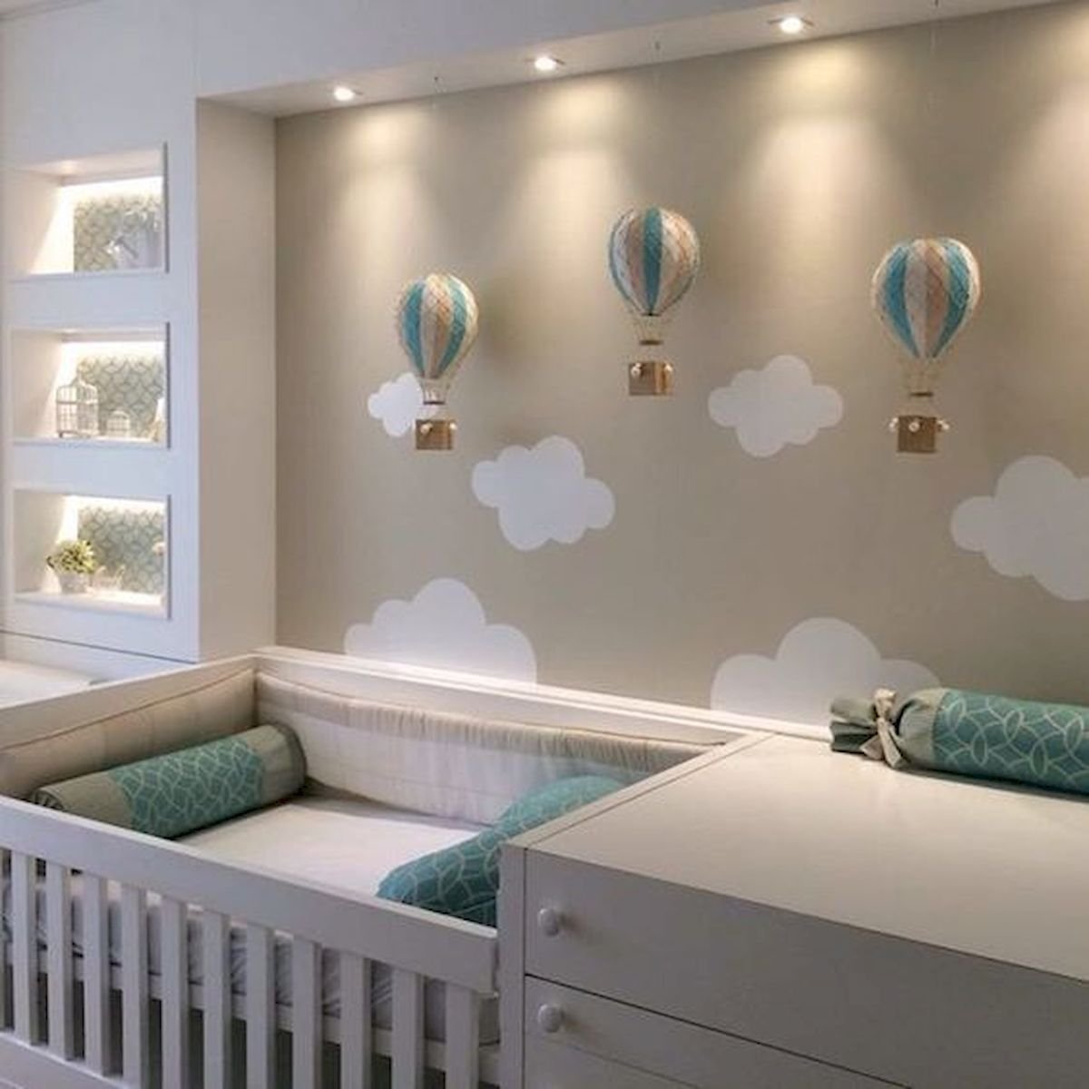 Как украсить пустую стену в детской комнате: 42 идеи с фото