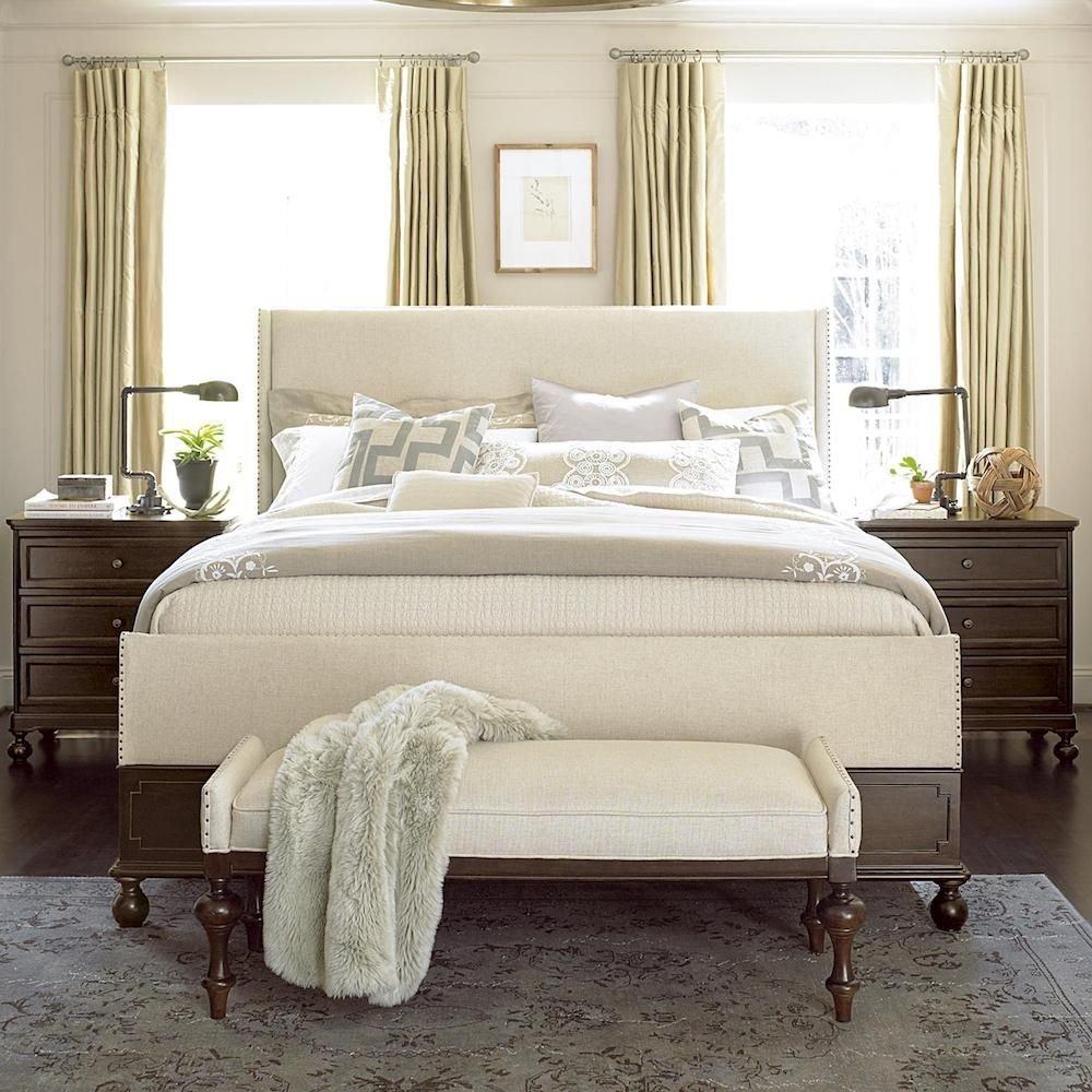 Спальня в черно золотых тонах