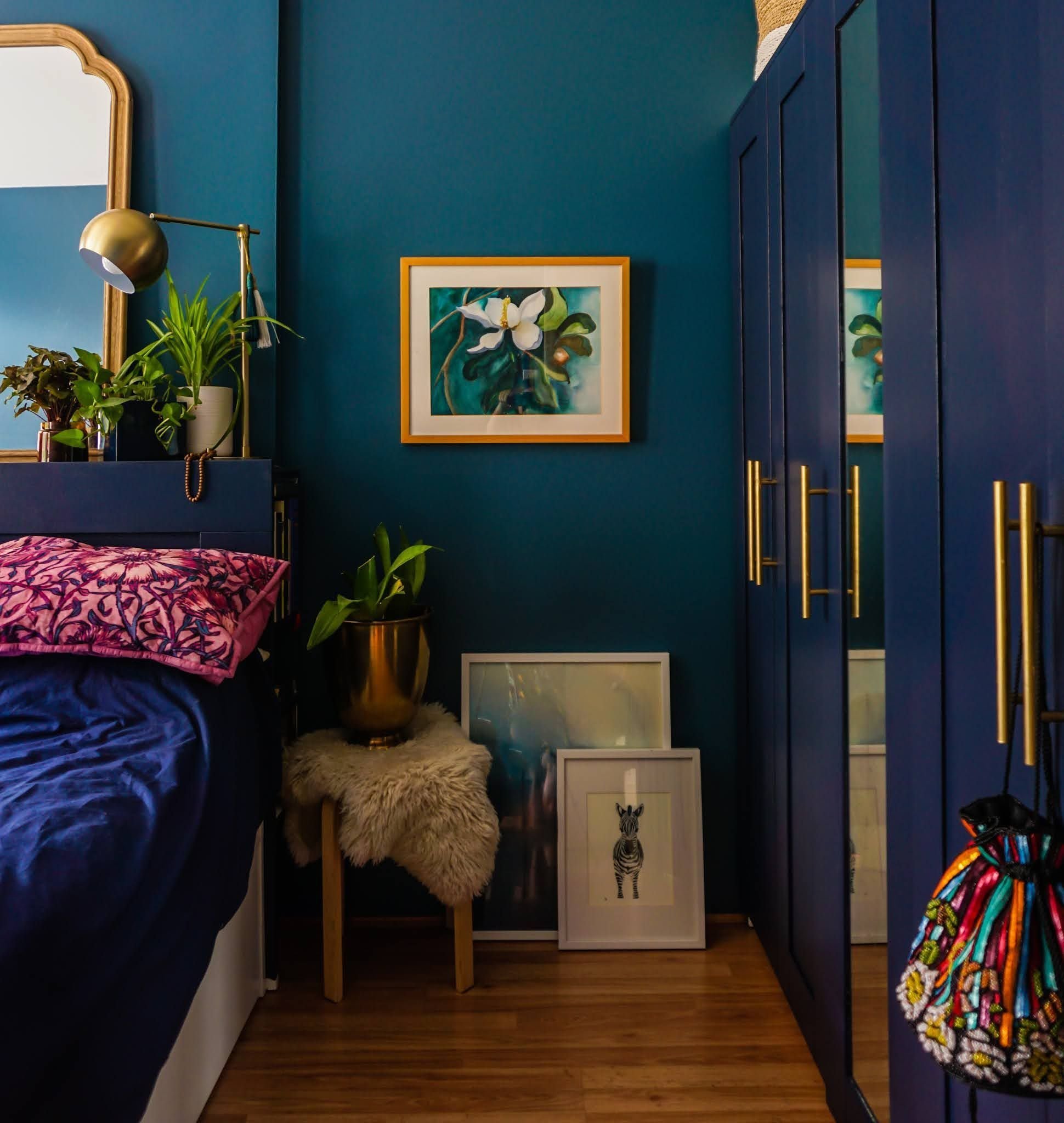 сочетание цветов в интерьере спальни синий