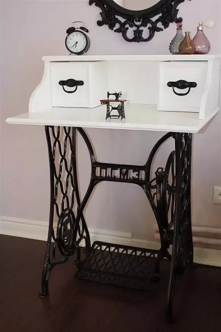 стол с основанием от швейной машинки