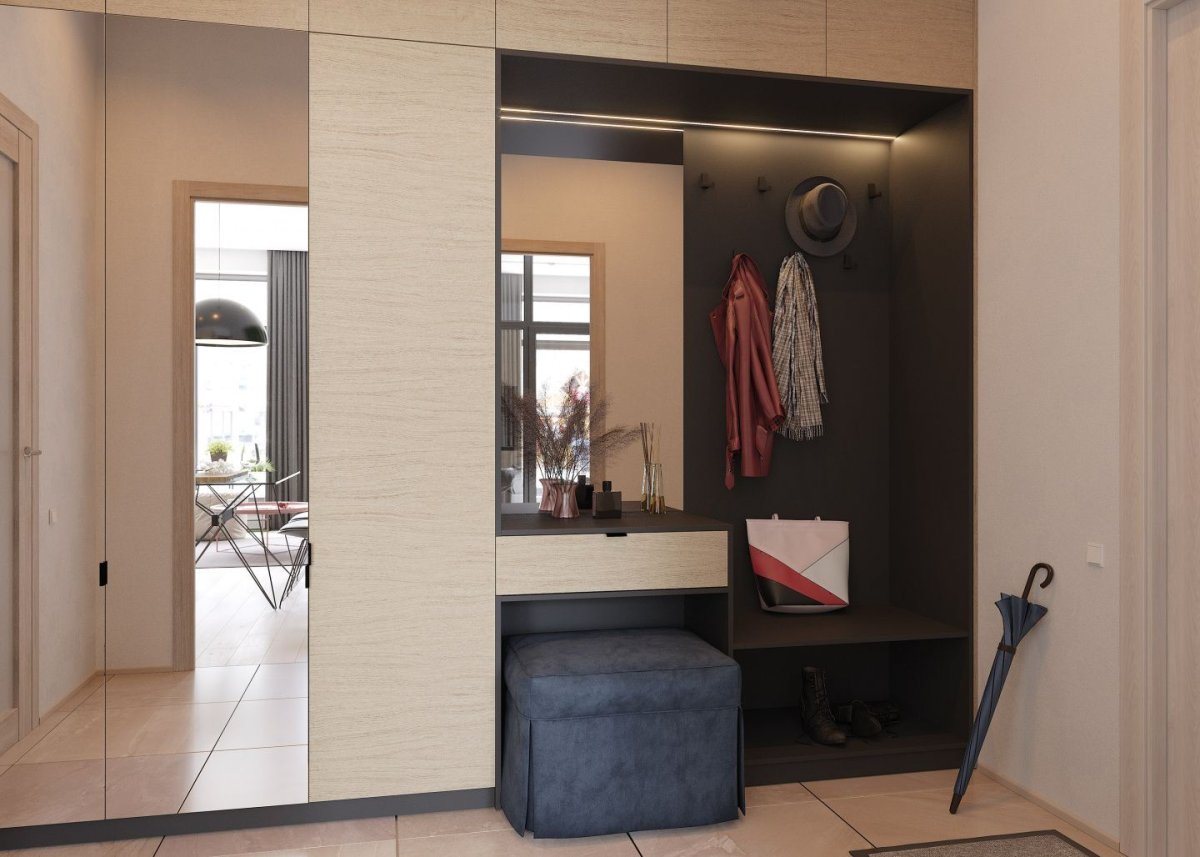 Зеркальная стена в прихожей