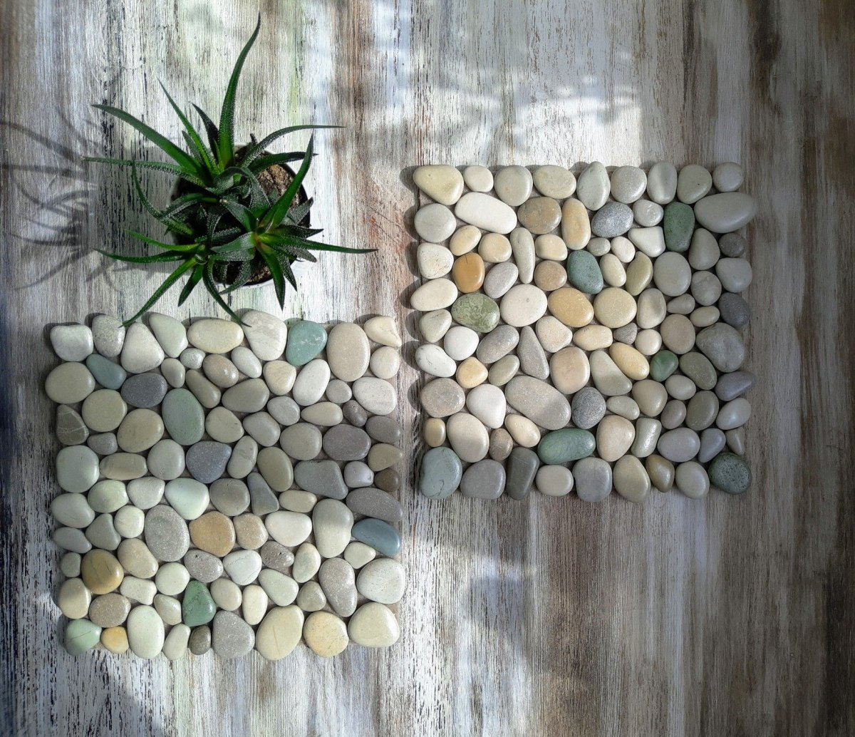 Отделка ванной речным камнем