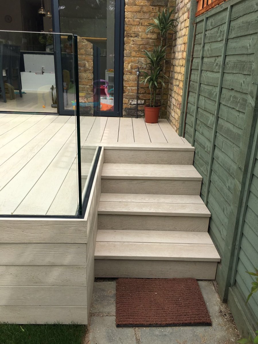 Необычные лестницы в деревянном доме