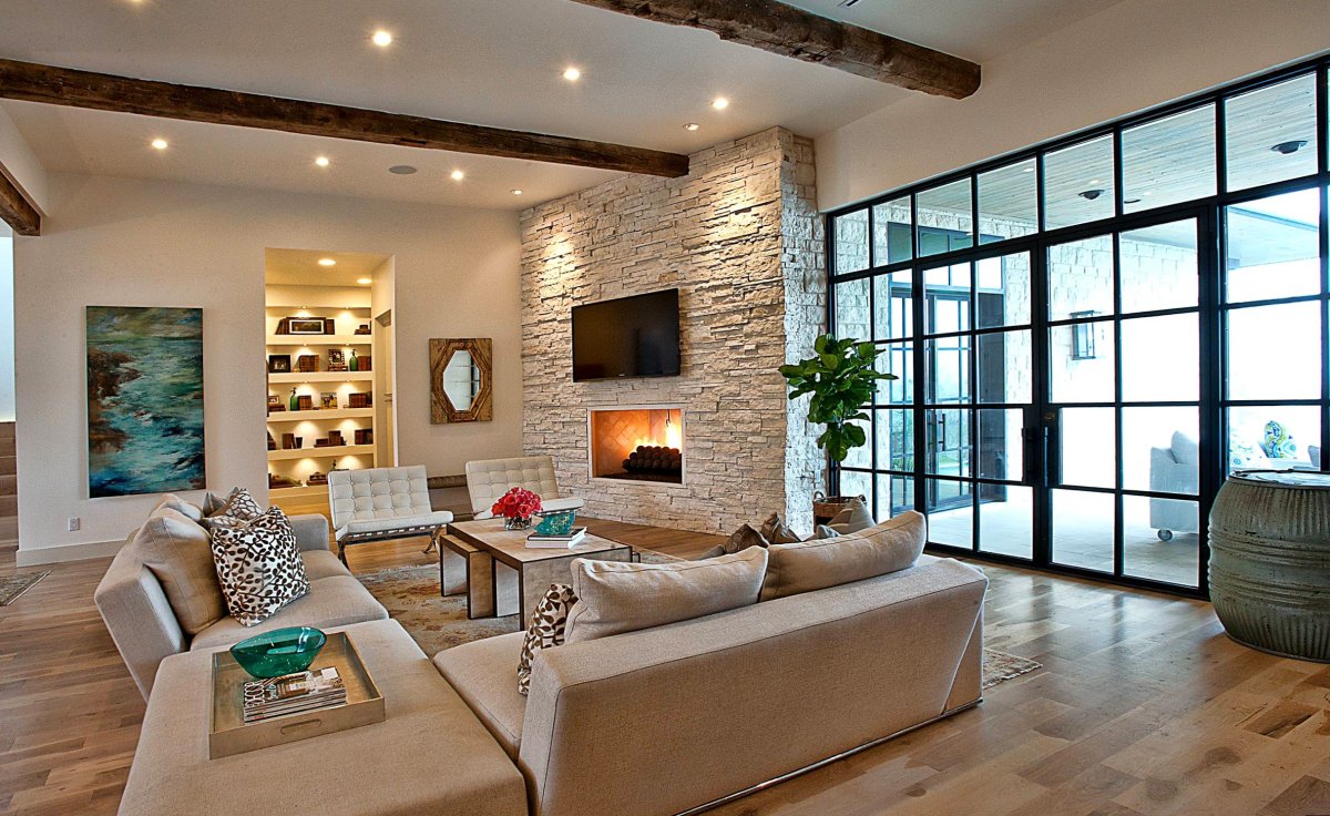 Интерьер гостиной в частном доме