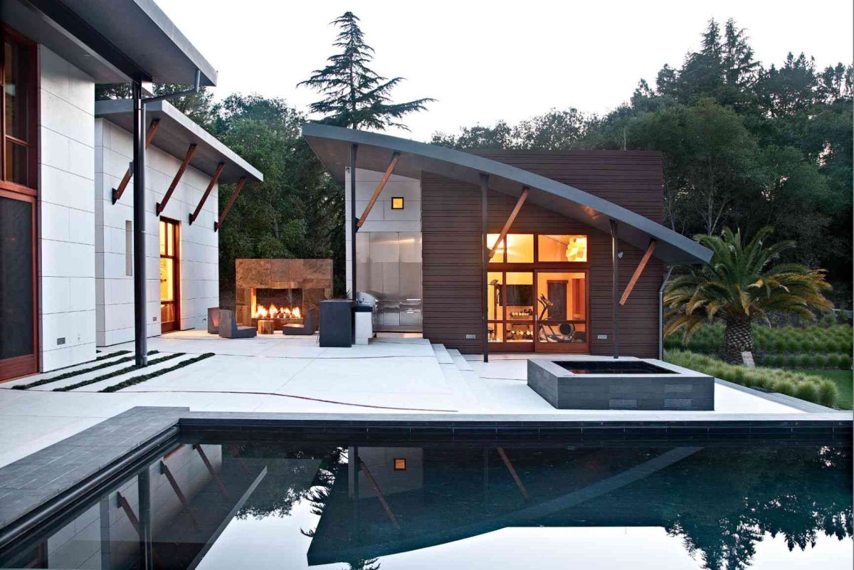 Экстерьер бани в современном стиле