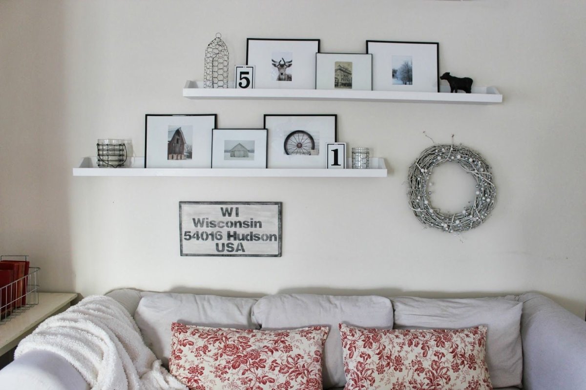 Декор над диваном