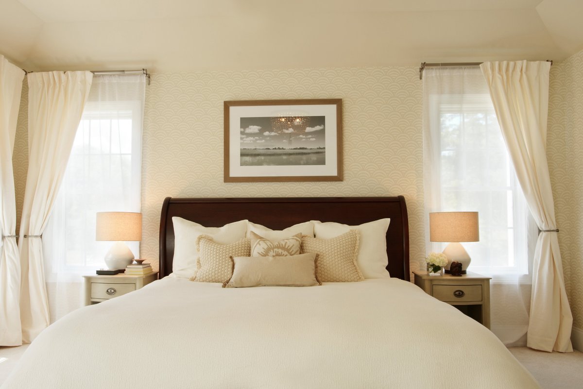 Бежевый цвет в интерьере спальни