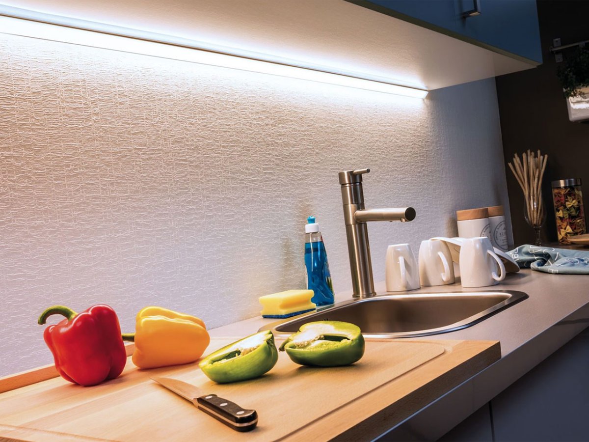 Подсветка для кухни над шкафами