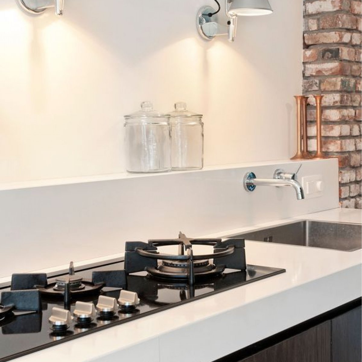 Кухня с островом в стиле Контемпорари