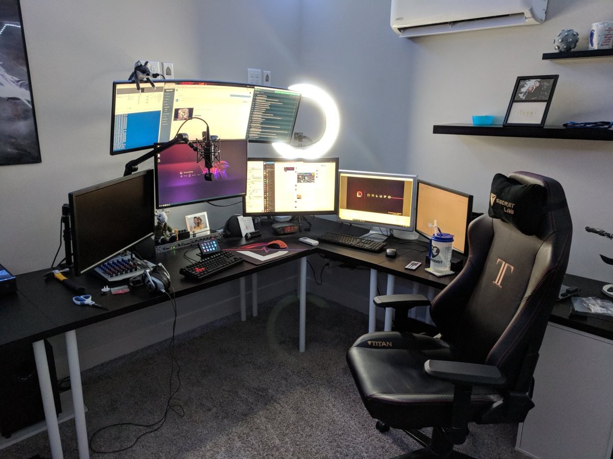 Комната для стрима