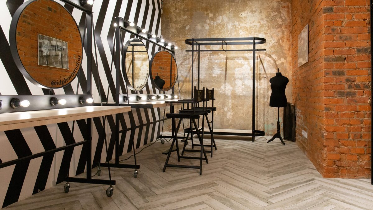 Гримерный стол лофт на металлокаркасе