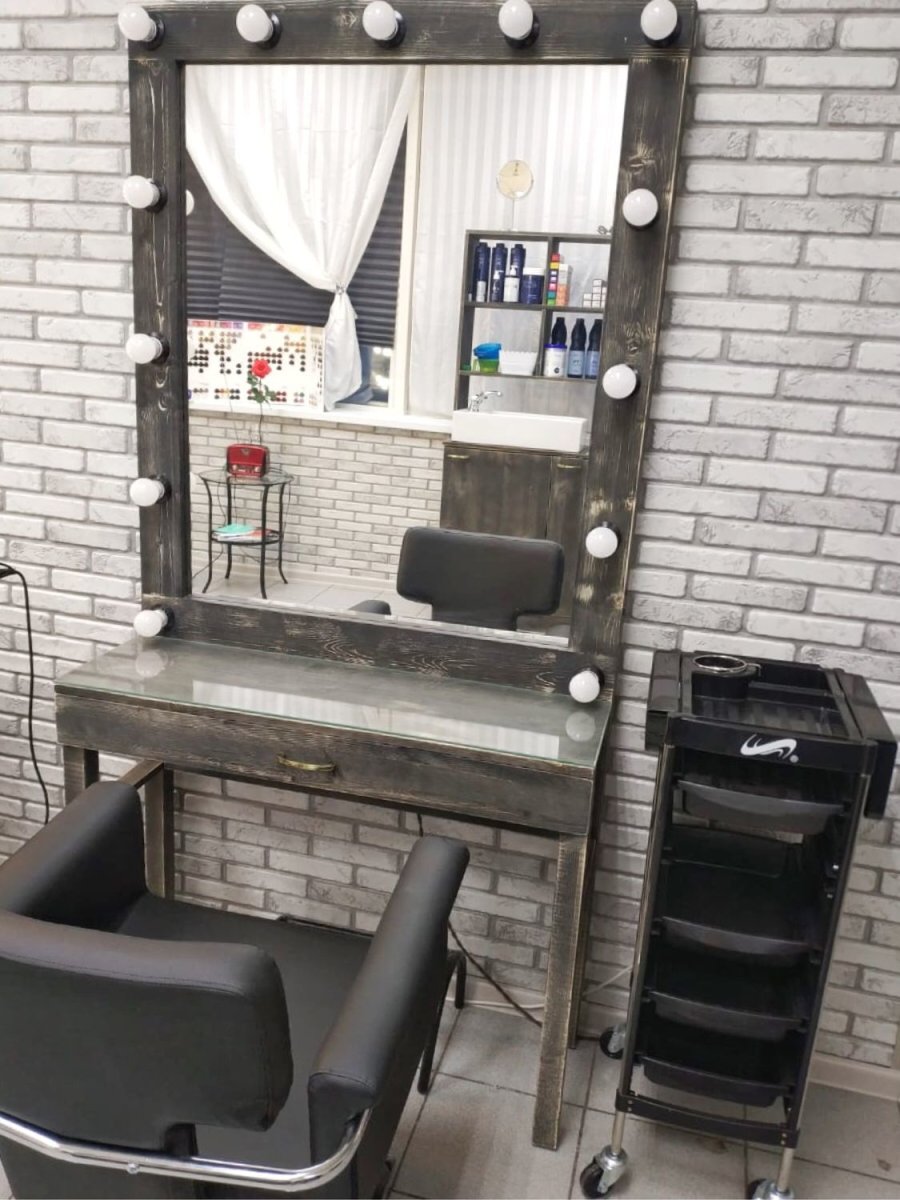 Гримерный столик в стиле лофт