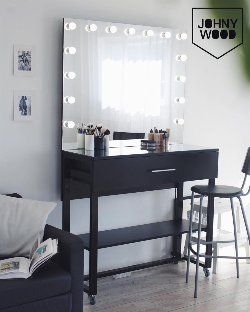 Туалетный столик с зеркалом и подсветкой лофт