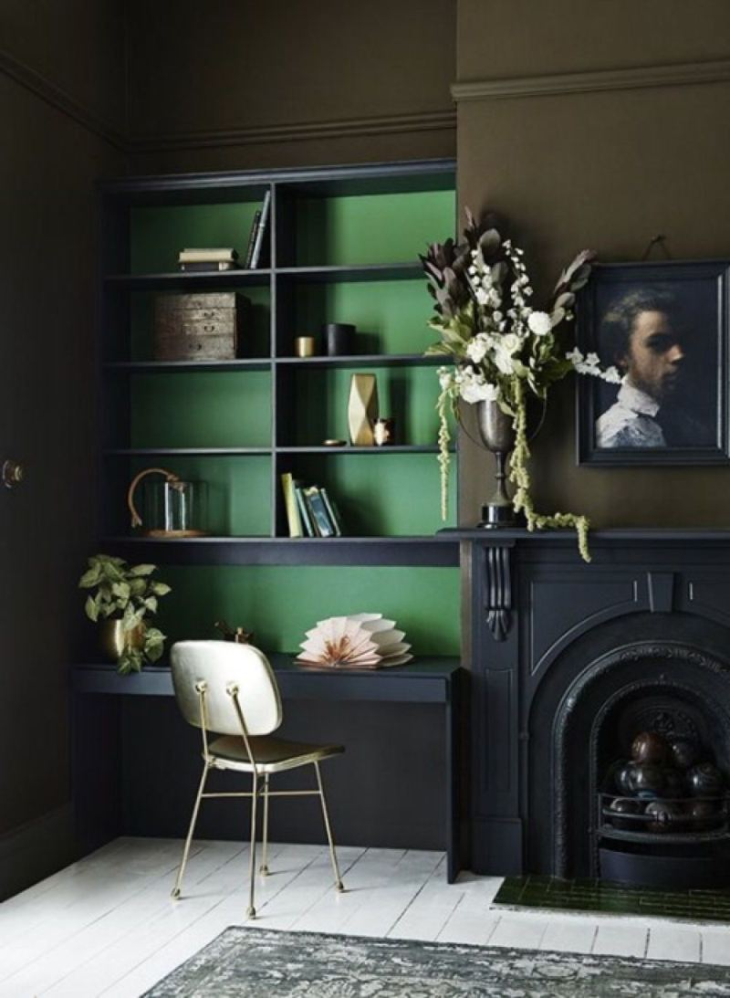 Темнозеленяй в интерьере