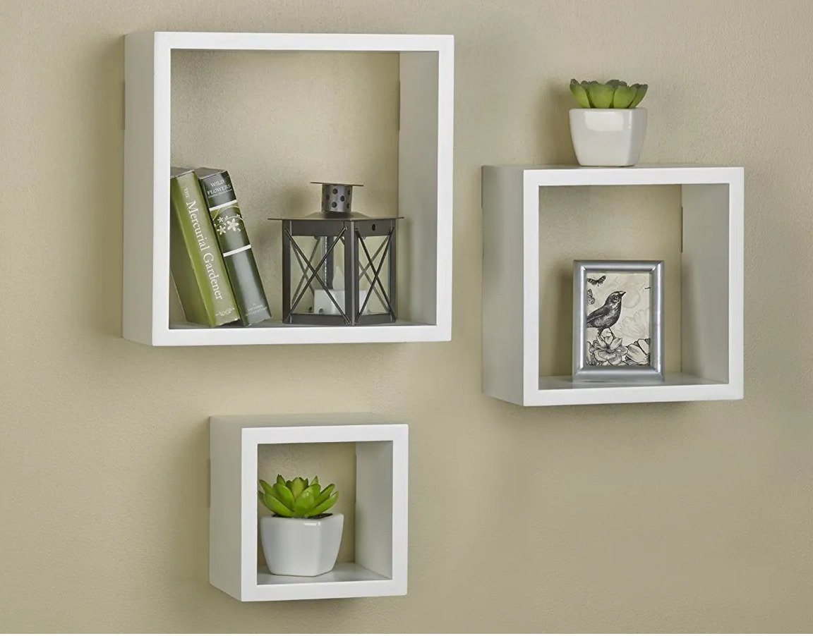 Квадратные полки на стену