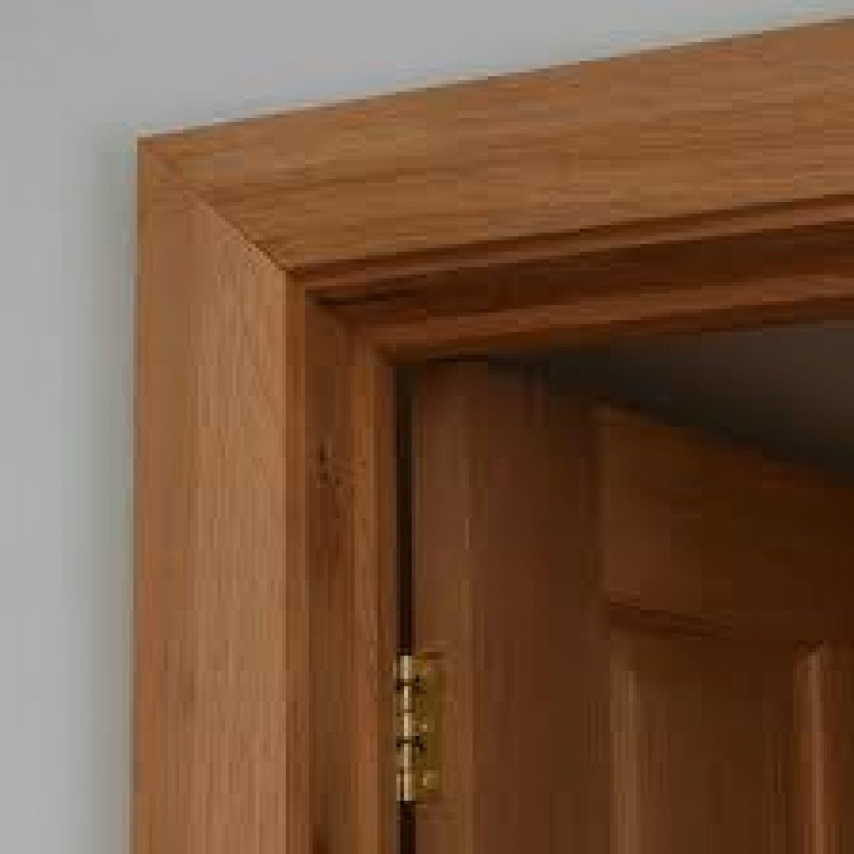 Доборы и наличники на межкомнатные двери