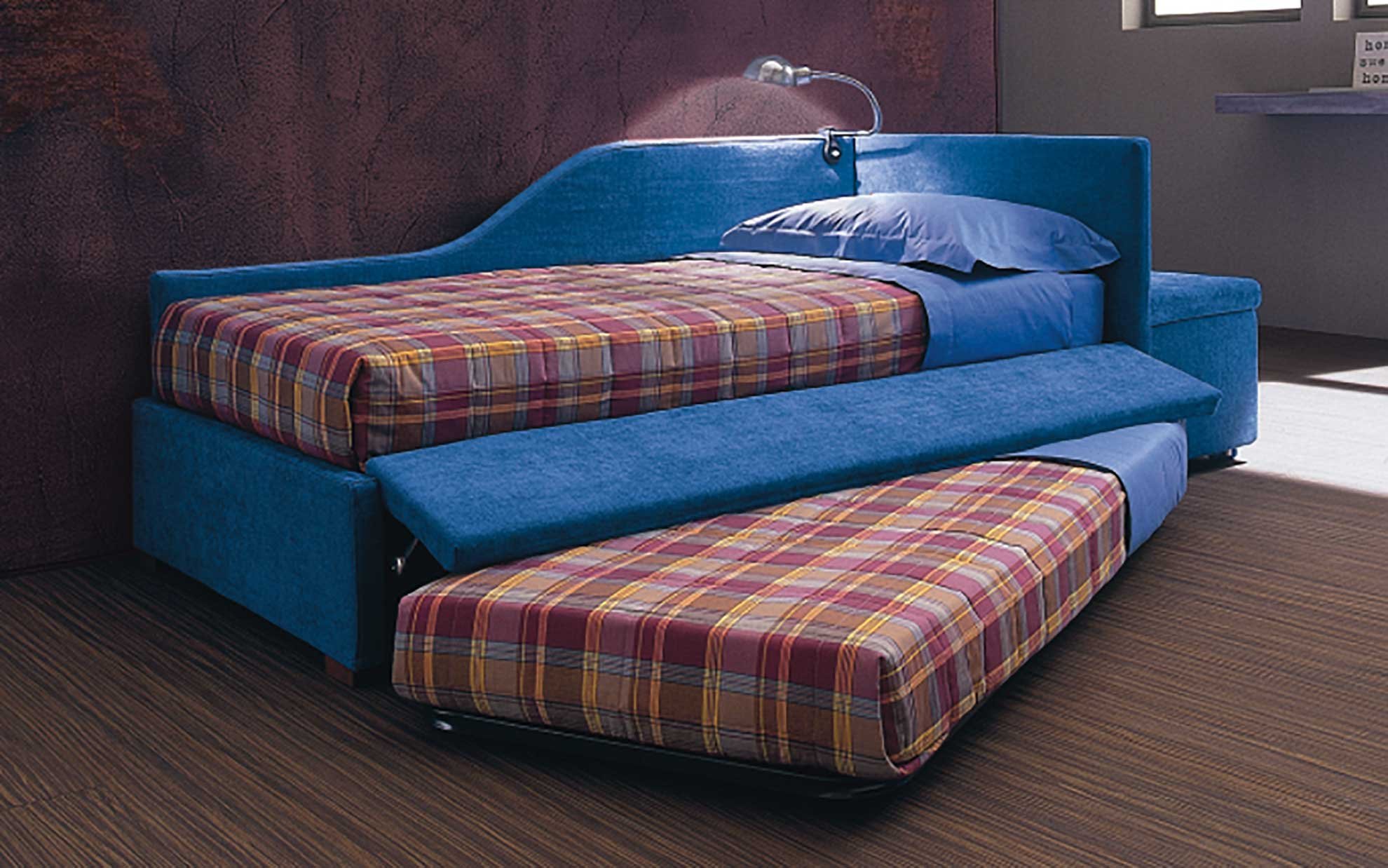 Диван кровать для двоих. Twils диван кровать. Мягкая кровать-диван Junior Jnr-1900. Twils Max. Угловая кровать для подростка.