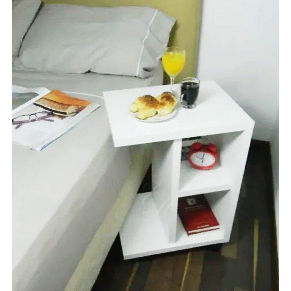 Прикроватные полки вместо тумбочек