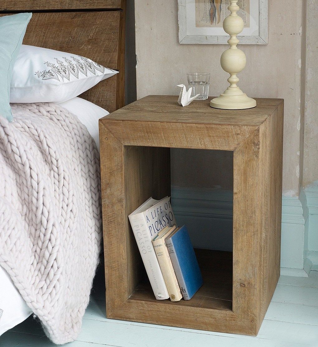 Прикроватная тумба для спальни