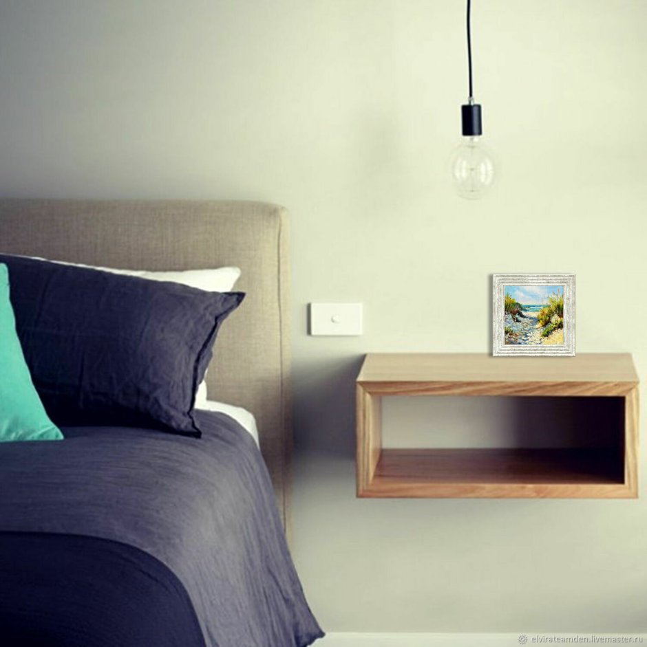 Прикроватные полки вместо тумбочек