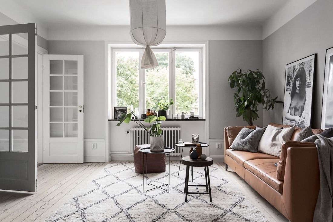 Серая гостиная в скандинавском стиле