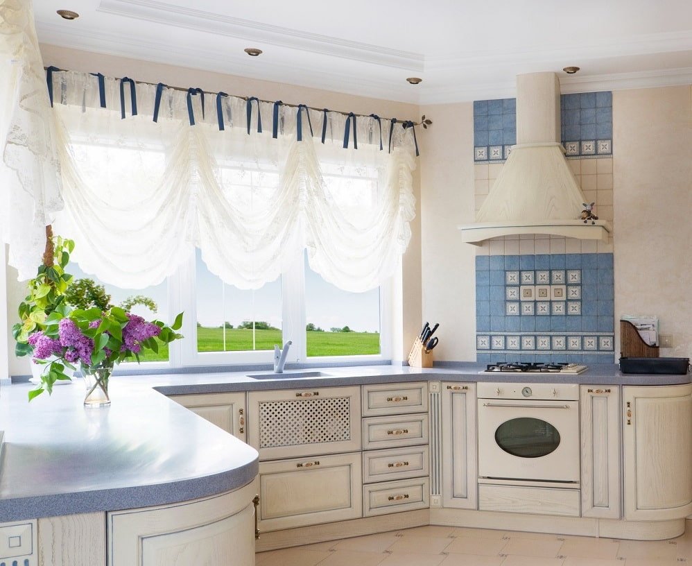 Кухонный гарнитур в средиземноморском стиле