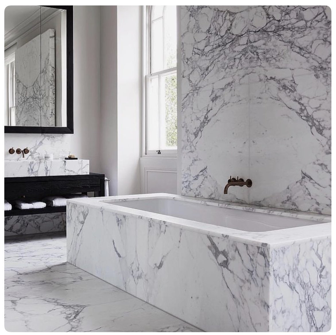 Мрамор Калакатта