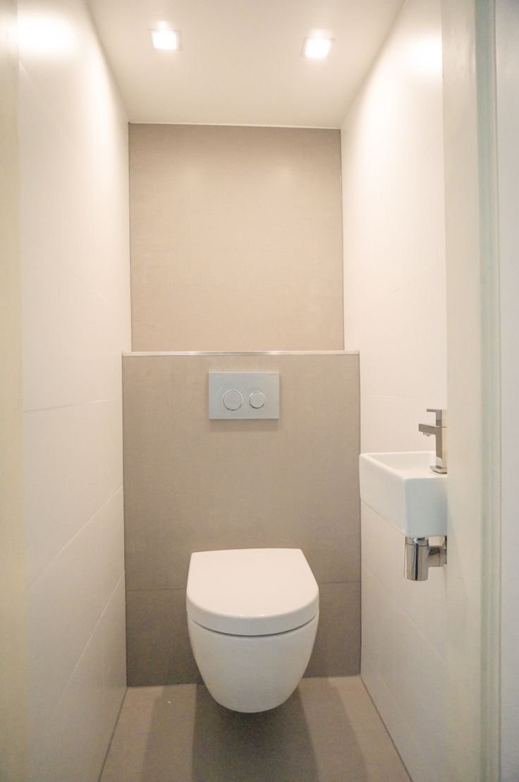 Освещение в маленьком туалете