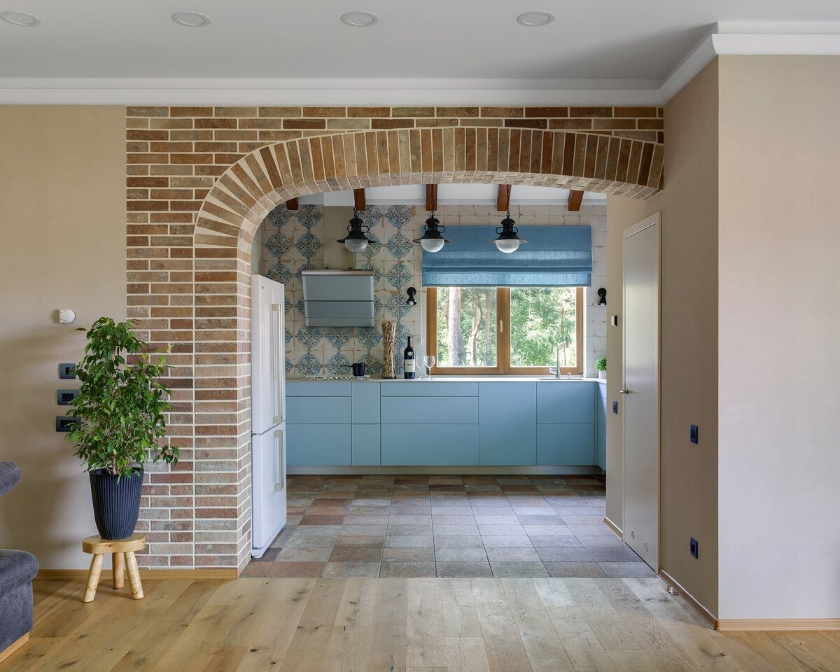 Отделка дверного проема