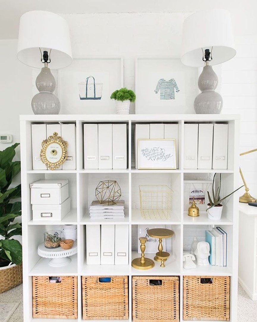 Стеллаж с корзинами