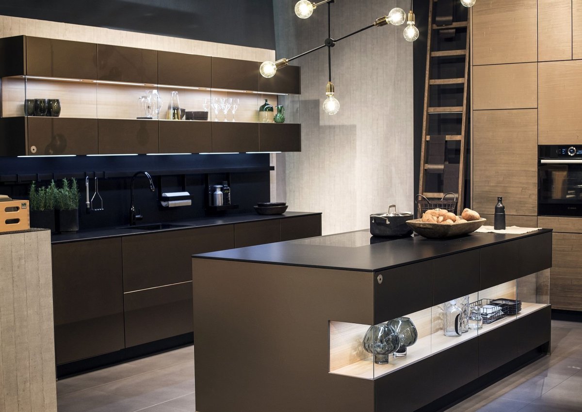 Кухонный остров с подсветкой