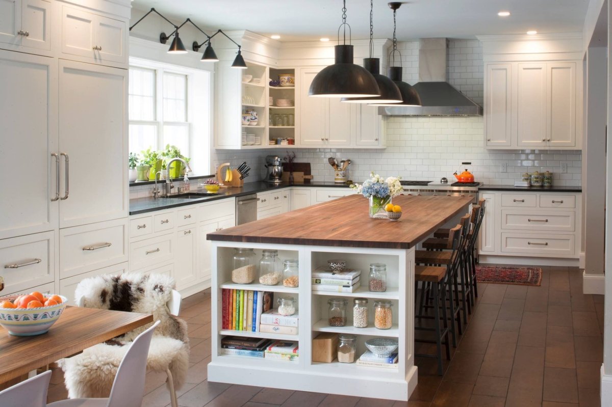 Кухонный островок в скандинавском стиле