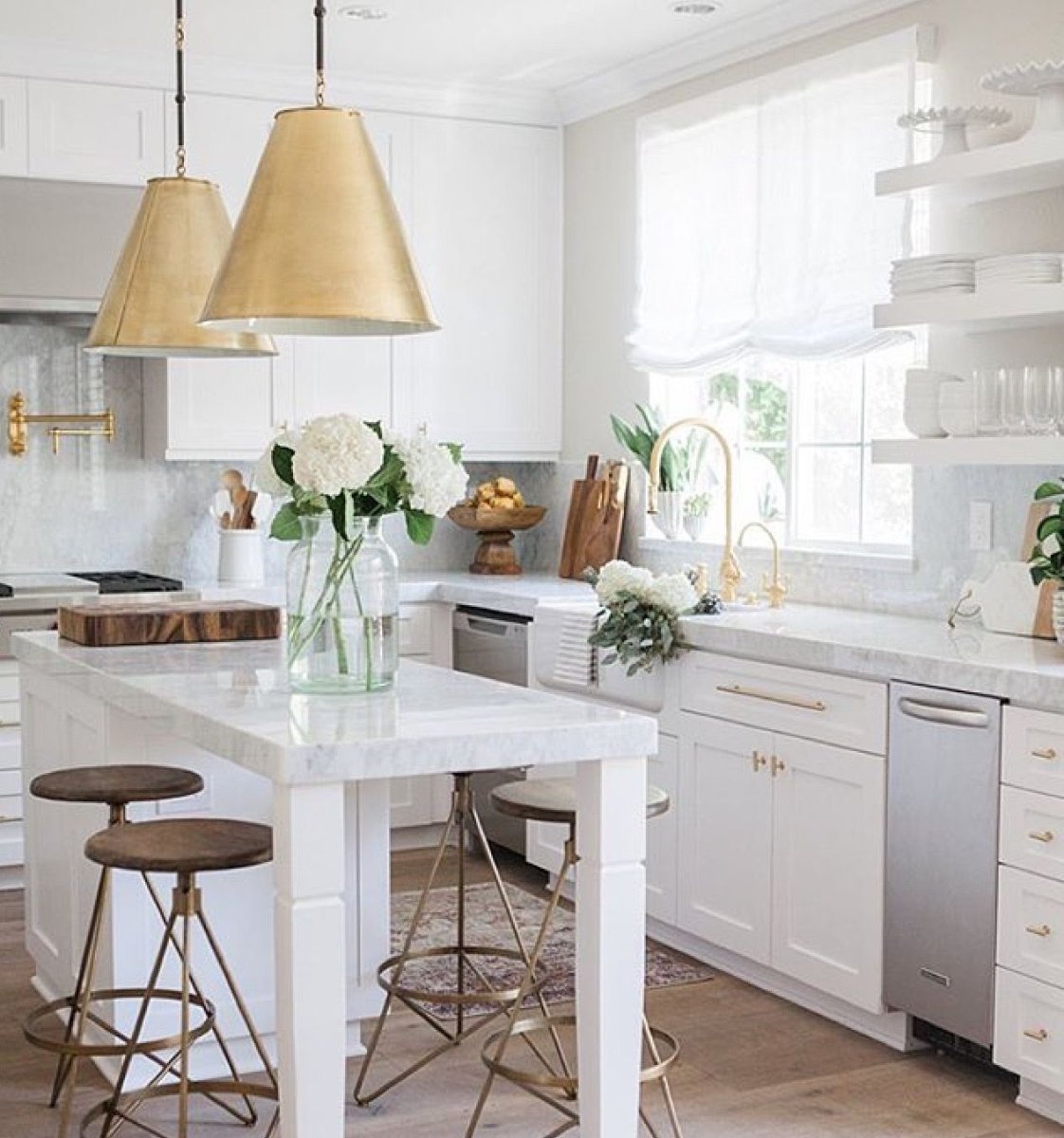 Кухонный остров узкий