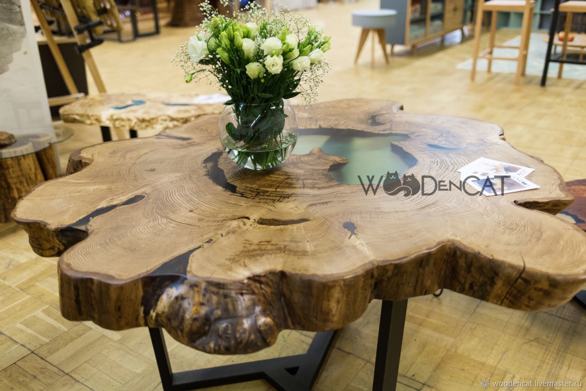 Необычные деревянные столы