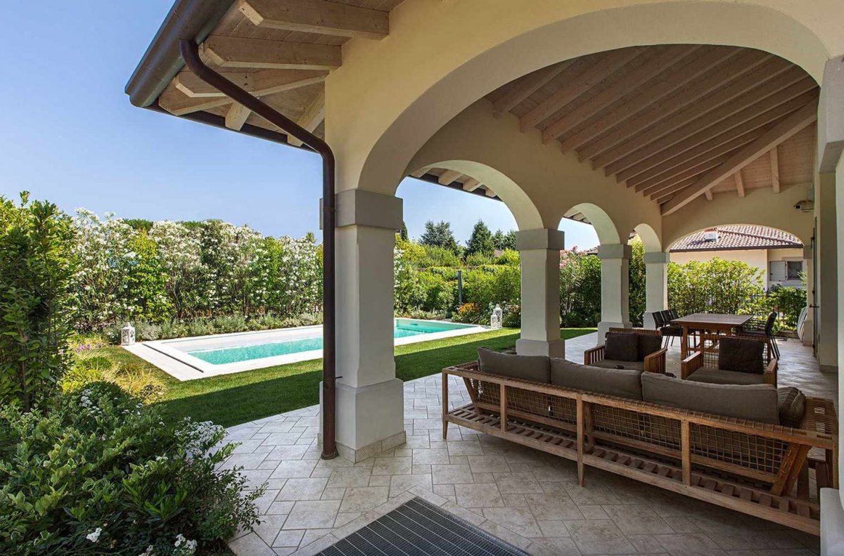 Средиземноморский стиль пергола беседка