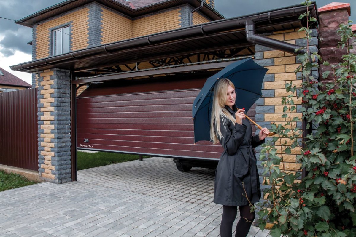 DOORHAN секционные ворота под навес